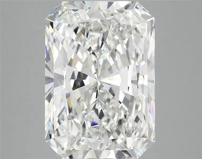 3.90 Carat · RADIANT · D · VVS2 · IGI · Excellent Cut