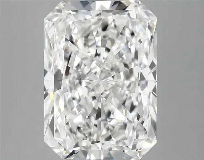 4.18 Carat · RADIANT · D · VVS2 · IGI · Excellent Cut