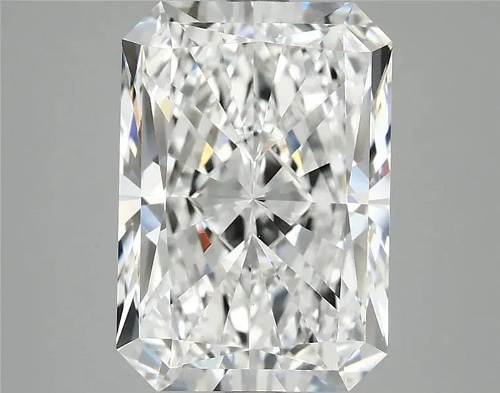 3.95 Carat · RADIANT · E · VVS2 · IGI · Excellent Cut