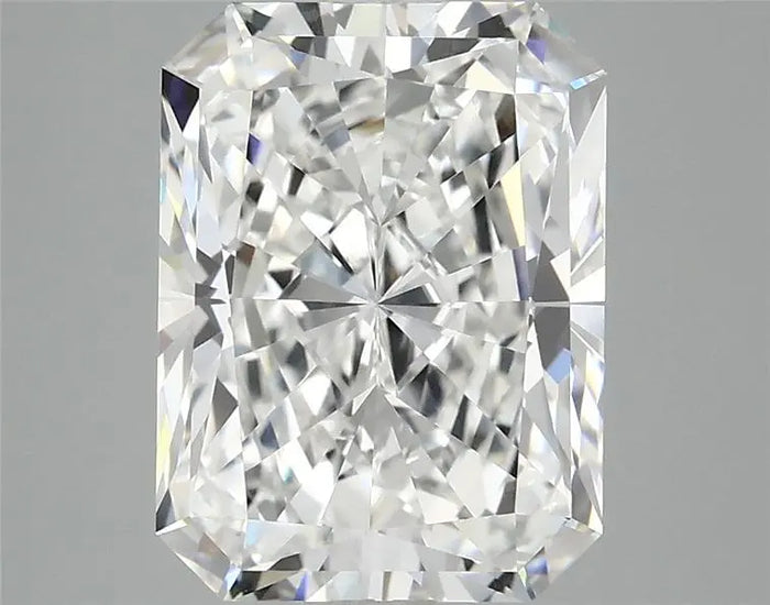 4.06 Carat · RADIANT · E · VVS2 · IGI · Excellent Cut