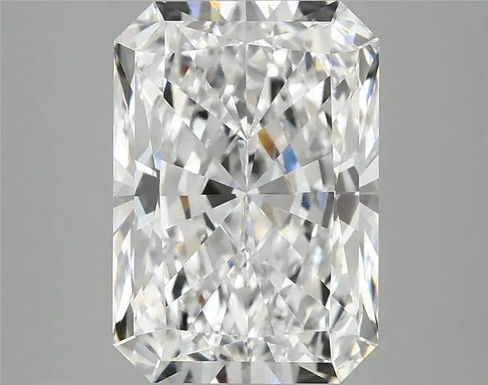 4.09 Carat · RADIANT · E · VVS2 · IGI · Excellent Cut