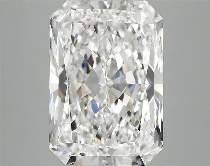 4.04 Carat · RADIANT · E · VVS2 · IGI · Excellent Cut