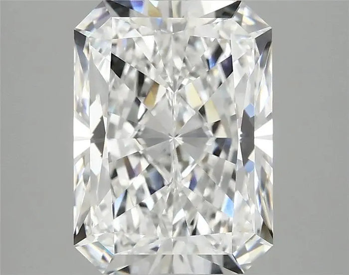 3.82 Carat · RADIANT · E · VVS2 · IGI · Excellent Cut