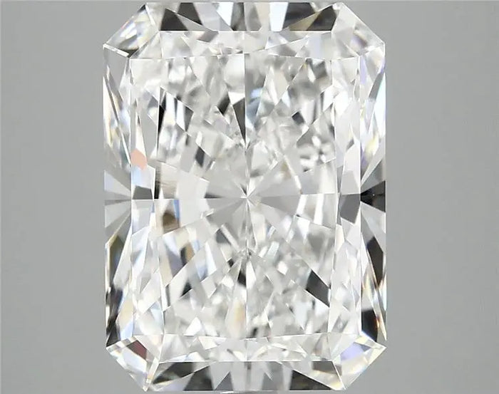4.92 Carat · RADIANT · E · VVS2 · IGI · Excellent Cut