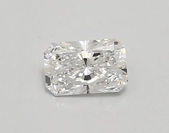 0.39 Carat · RADIANT · D · VVS2 · IGI · Very Good Cut