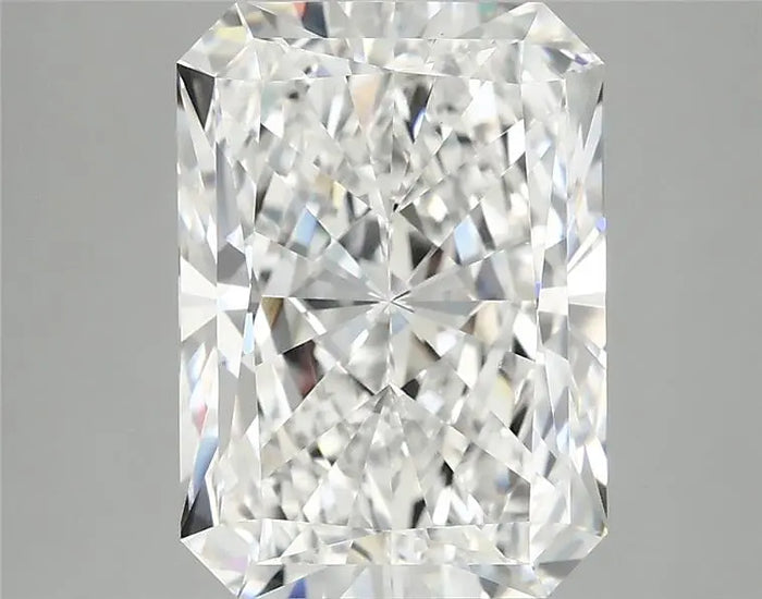 4.79 Carat · RADIANT · E · VS1 · IGI · Excellent Cut