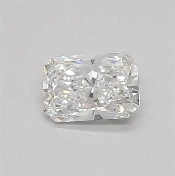0.34 Carat · RADIANT · E · VS1 · IGI · Very Good Cut