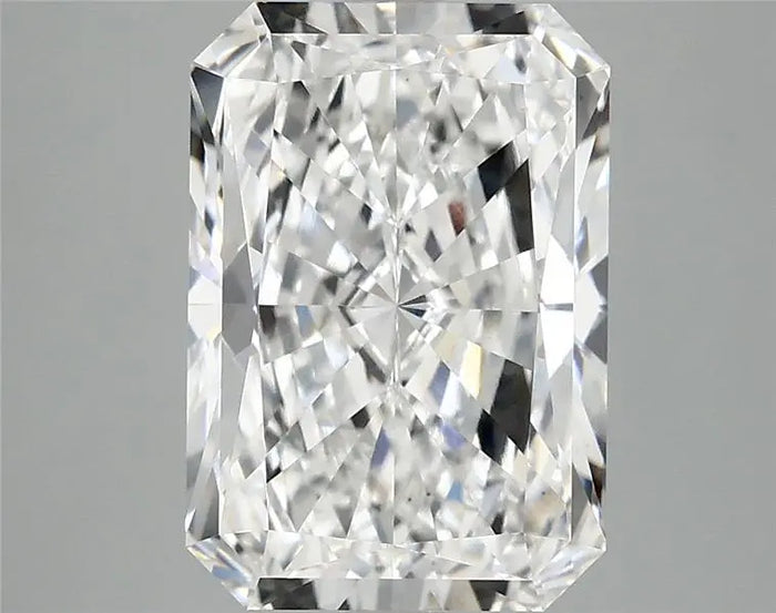 3.90 Carat · RADIANT · E · VS1 · IGI · Excellent Cut