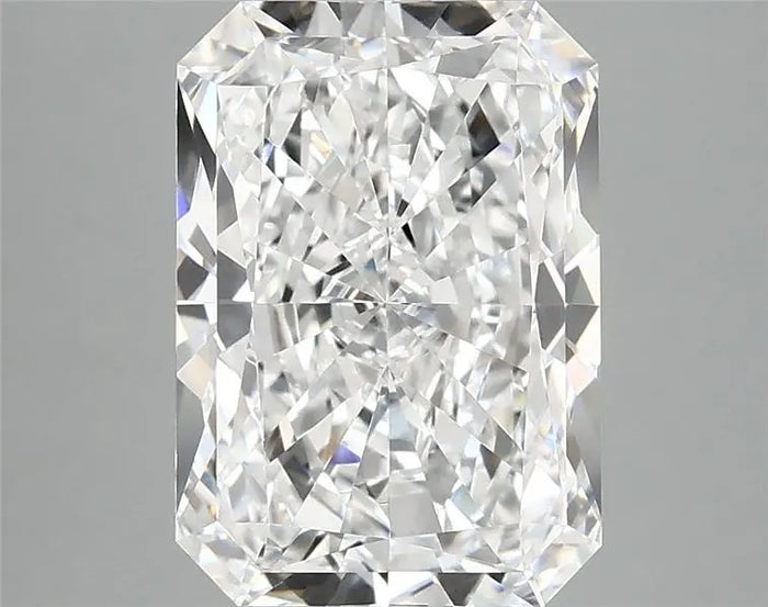3.81 Carat · RADIANT · E · VVS2 · IGI · Excellent Cut