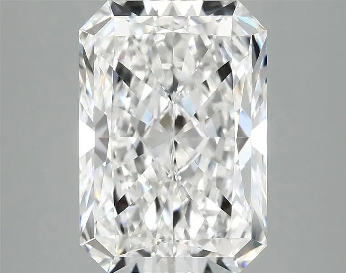 4.18 Carat · RADIANT · D · VVS2 · IGI · Excellent Cut
