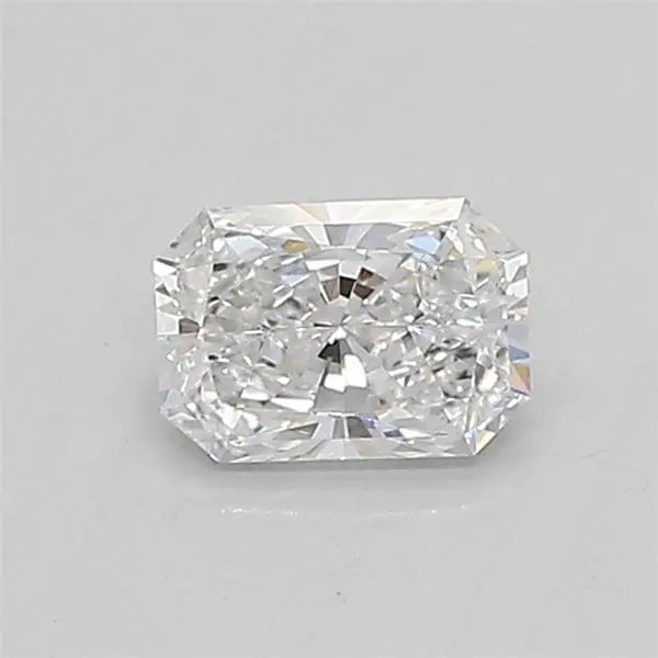 0.39 Carat · RADIANT · D · VVS2 · IGI · Very Good Cut