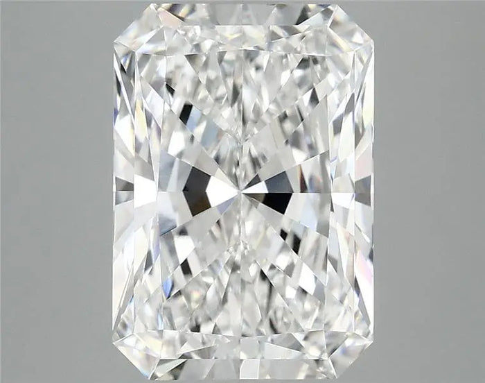 4.09 Carat · RADIANT · E · VVS2 · IGI · Excellent Cut