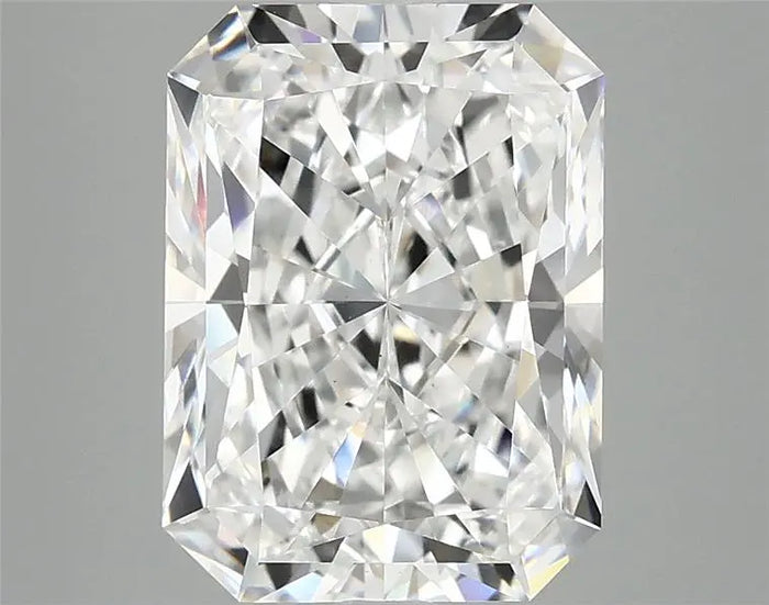 3.87 Carat · RADIANT · E · VS1 · IGI · Excellent Cut