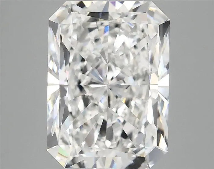 3.92 Carat · RADIANT · E · VVS2 · IGI · Excellent Cut