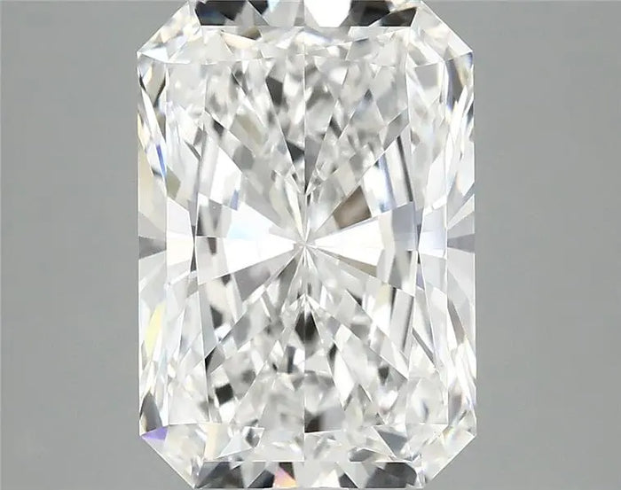 3.90 Carat · RADIANT · D · VVS2 · IGI · Excellent Cut