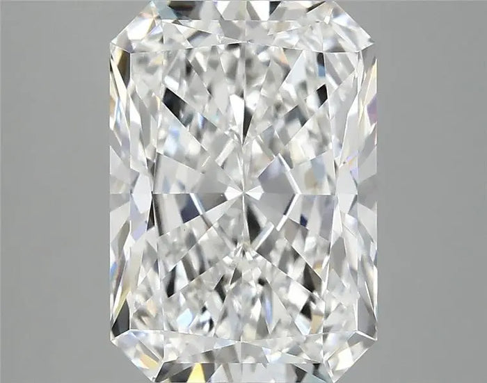 4.02 Carat · RADIANT · E · VVS2 · IGI · Excellent Cut