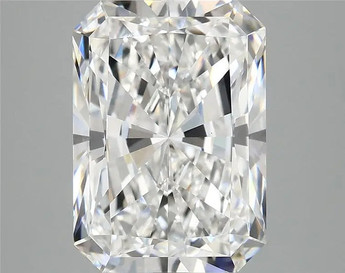 4.92 Carat · RADIANT · E · VVS2 · IGI · Excellent Cut
