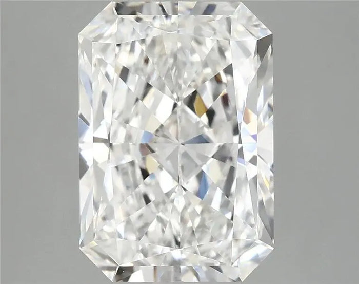 3.89 Carat · RADIANT · E · VVS2 · IGI · Excellent Cut