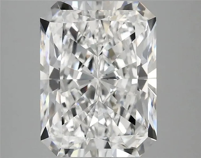 5.02 Carat · RADIANT · E · VS1 · IGI · Excellent Cut