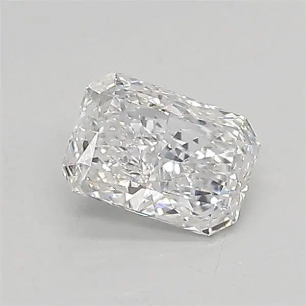 0.48 Carat · RADIANT · E · VVS2 · IGI · Excellent Cut
