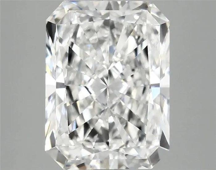 3.92 Carat · RADIANT · E · VVS2 · IGI · Excellent Cut