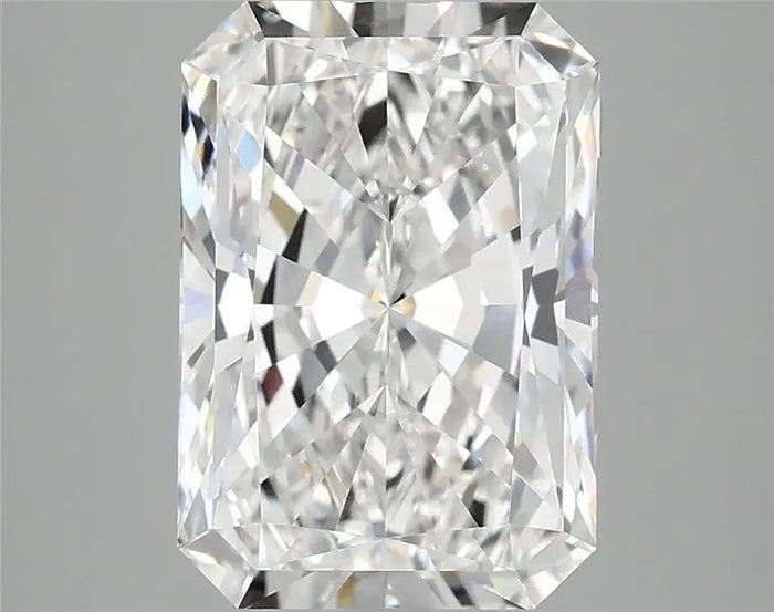 3.94 Carat · RADIANT · E · VVS2 · IGI · Excellent Cut