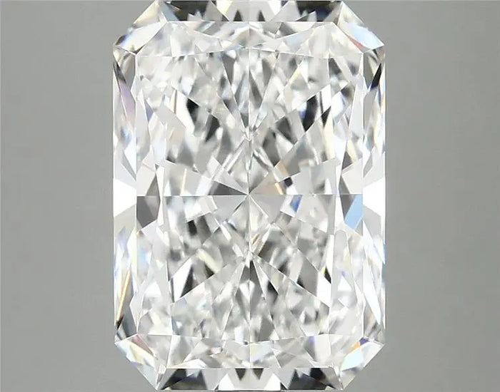 3.94 Carat · RADIANT · E · VVS2 · IGI · Excellent Cut