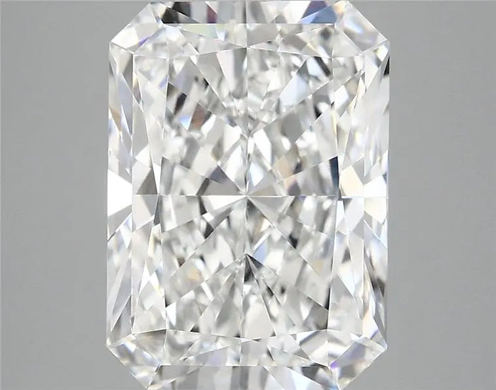 4.05 Carat · RADIANT · E · VVS2 · IGI · Excellent Cut