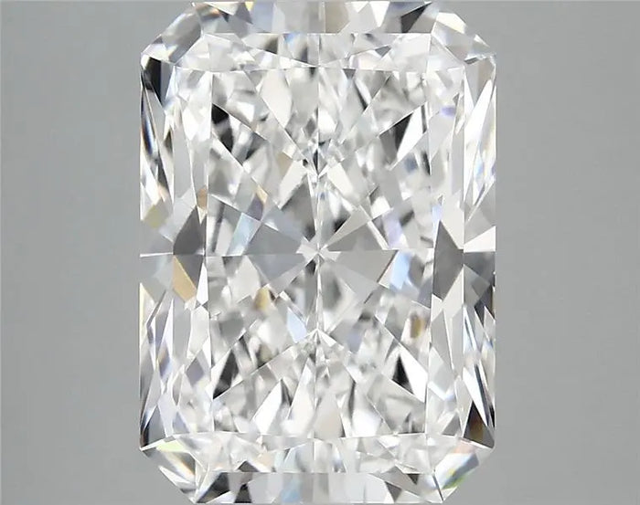 4.18 Carat · RADIANT · D · VVS2 · IGI · Excellent Cut