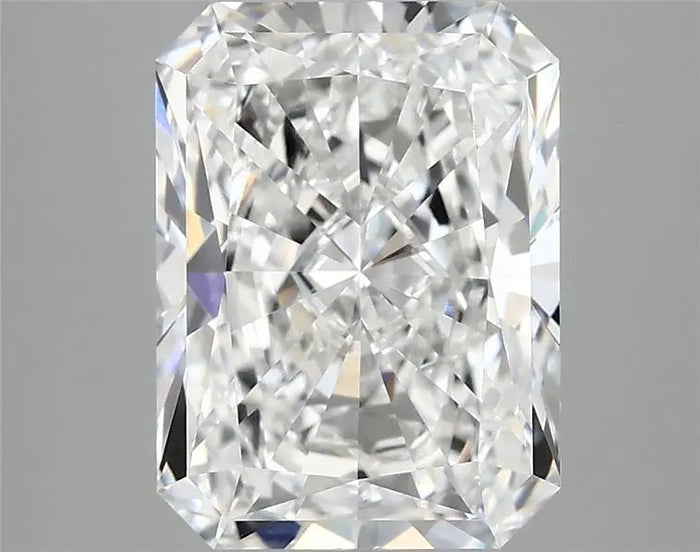 3.85 Carat · RADIANT · E · VVS2 · IGI · Excellent Cut