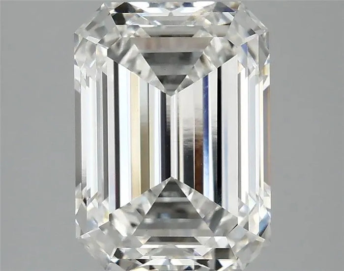 3.98 Carat · EMERALD · E · VVS2 · IGI · Excellent Cut