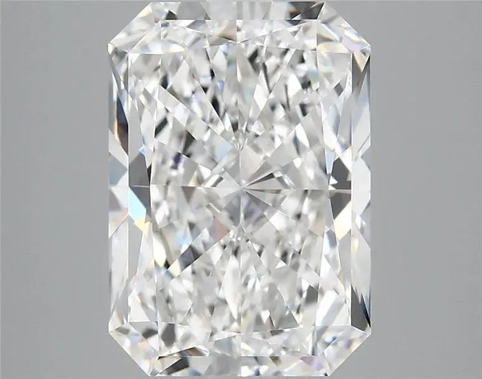 3.88 Carat · RADIANT · E · VVS2 · IGI · Excellent Cut