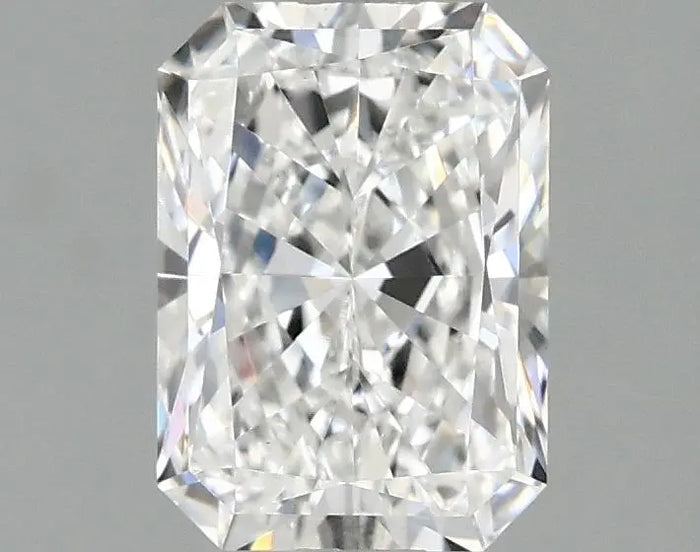 1.56 Carat · RADIANT · E · VS1 · IGI · Excellent Cut