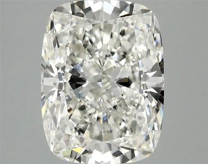 3.05 Carat · CUSHION · G · VS1 · IGI · Excellent Cut
