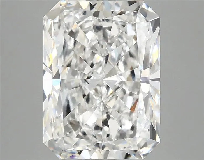 4.05 Carat · RADIANT · E · VVS2 · IGI · Excellent Cut