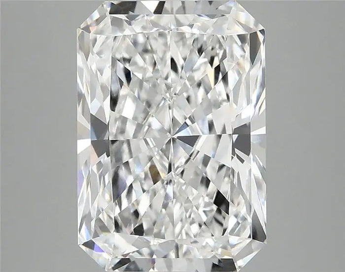 4.86 Carat · RADIANT · E · VVS2 · IGI · Excellent Cut
