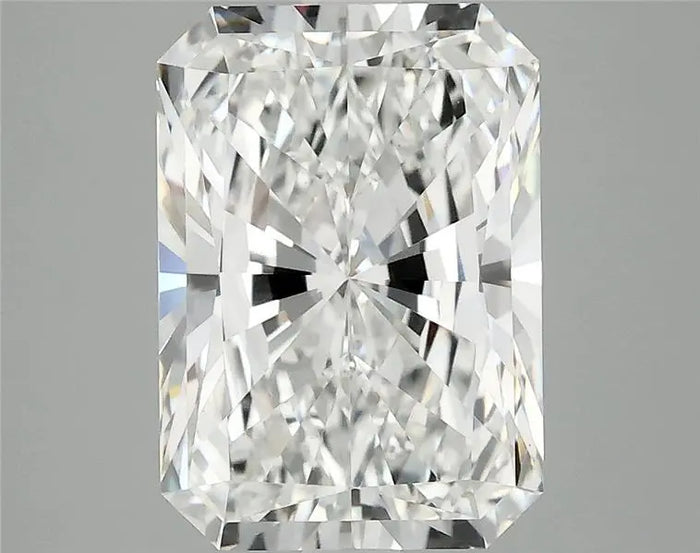 3.87 Carat · RADIANT · E · VVS2 · IGI · Excellent Cut