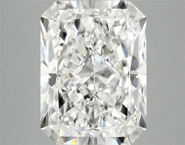 3.85 Carat · RADIANT · E · VVS2 · IGI · Excellent Cut