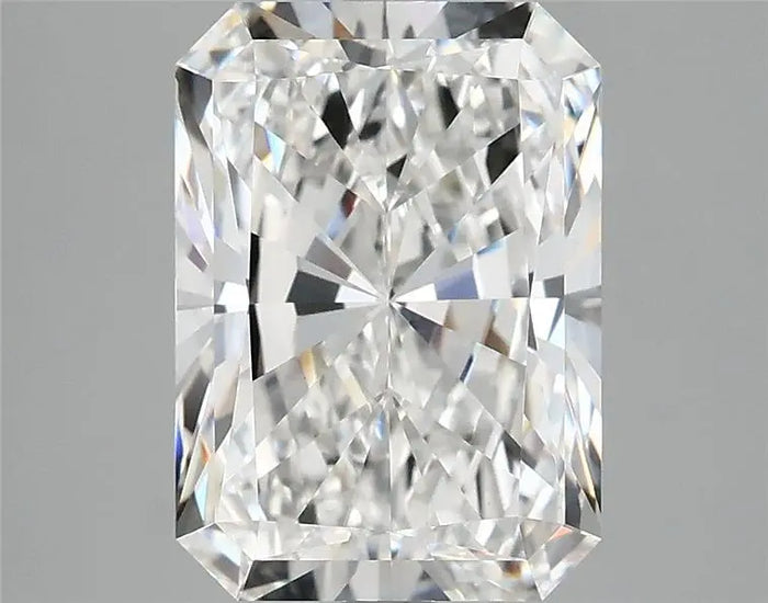 4.09 Carat · RADIANT · E · VVS2 · IGI · Excellent Cut
