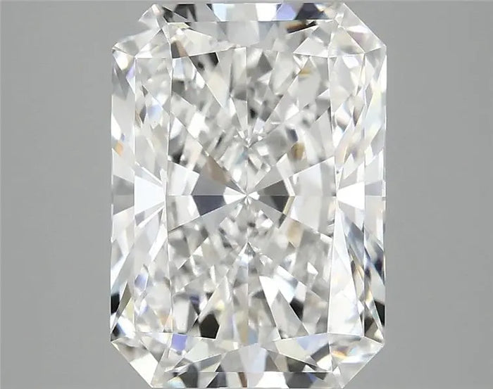 3.92 Carat · RADIANT · E · VVS2 · IGI · Excellent Cut