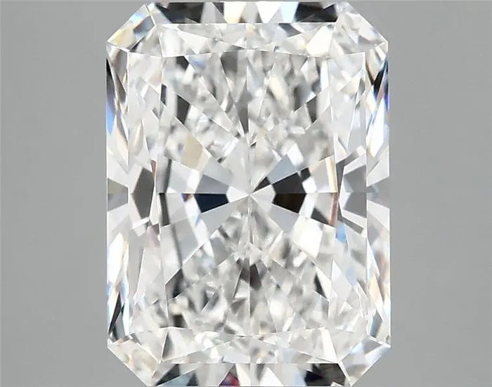 3.87 Carat · RADIANT · E · VS1 · IGI · Excellent Cut