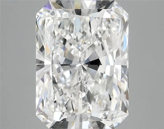 4.06 Carat · RADIANT · E · VVS2 · IGI · Excellent Cut