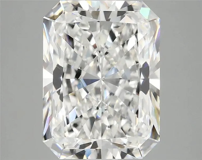 4.09 Carat · RADIANT · D · VVS2 · IGI · Excellent Cut