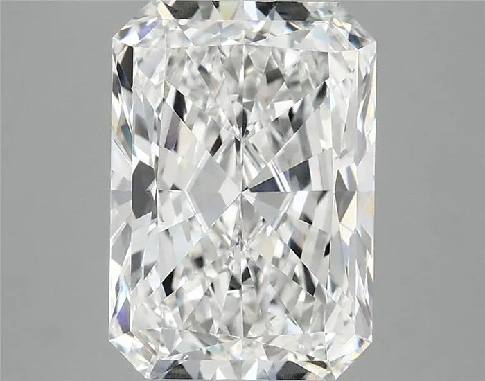 3.90 Carat · RADIANT · E · VVS2 · IGI · Excellent Cut