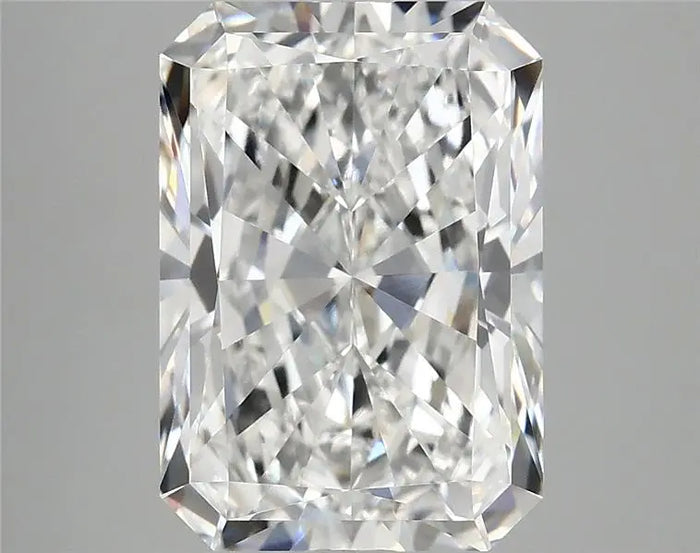 4.84 Carat · RADIANT · E · VVS2 · IGI · Excellent Cut