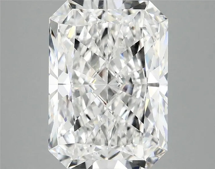 4.07 Carat · RADIANT · D · VVS2 · IGI · Excellent Cut