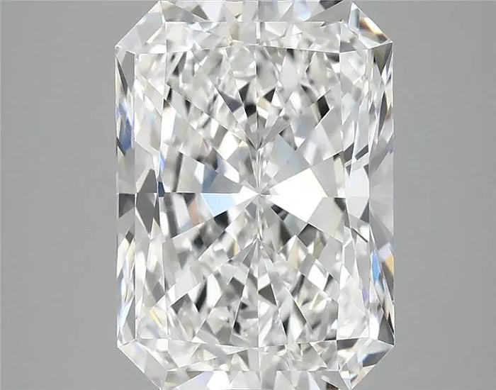 4.09 Carat · RADIANT · E · VVS2 · IGI · Excellent Cut