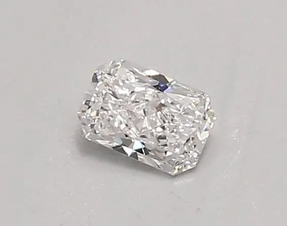 0.33 Carat · RADIANT · D · VVS2 · IGI · Very Good Cut