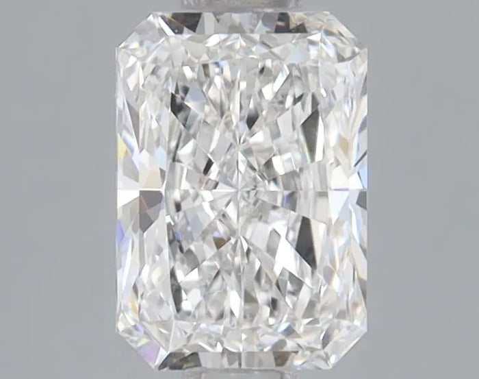 0.83 Carat · RADIANT · E · VVS2 · IGI · Excellent Cut