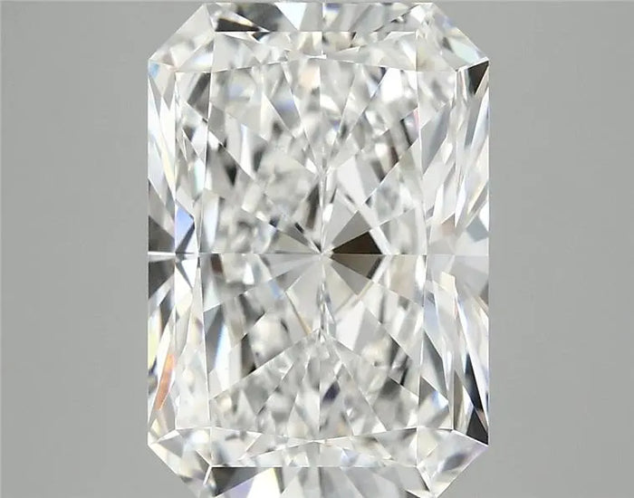 3.92 Carat · RADIANT · E · VVS2 · IGI · Excellent Cut